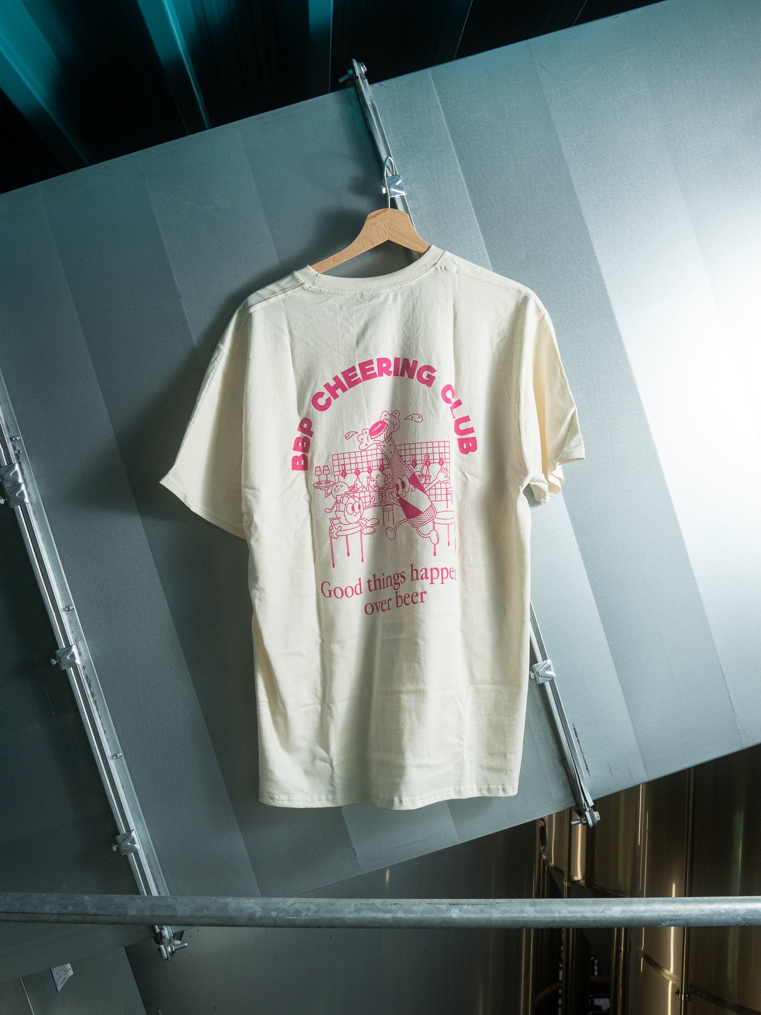 T-Shirt - Cheering Club